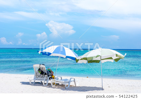 Relax on the beach, Okinawa, Japan Relax on the beach, Okinawa, Japan 54122425