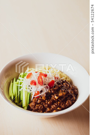 Jarger noodles Jarger noodles 54122674