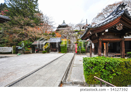 Zenzenji 54127392