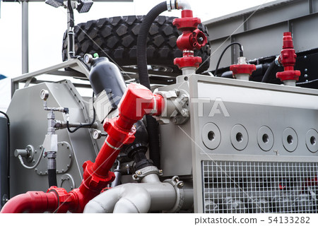 coiled tubing machine to work in the oil fields coiled tubing machine to work in the oil fields 54133282