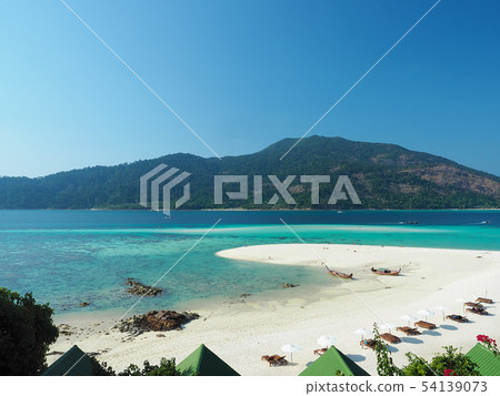 Thai · Koh Lipe Sunset Beach / Sunset Beach, Koh Lipe, Thailand Thai · Koh Lipe Sunset Beach / Sunset Beach, Koh Lipe, Thailand 54139073