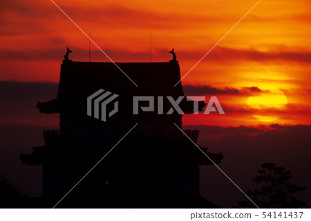 Sunrise and Odawara Castle Sunrise and Odawara Castle 54141437
