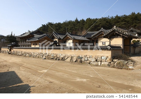 Hwacheon Seowon, Andong City, Gyeongbuk Hwacheon Seowon, Andong City, Gyeongbuk 54148544