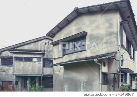 居民離開和離開的公寓,房屋和房屋 居民離開和離開的公寓,房屋和房屋 54149867