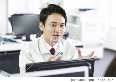 商務人士穿著工作服 商務人士穿著工作服 54150397