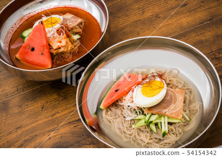 冷面韓國麵條(naengmyeon) 冷面韓國麵條(naengmyeon) 54154342