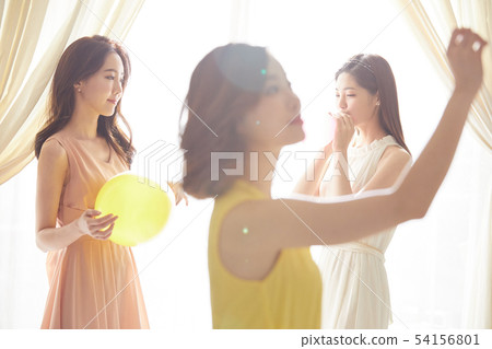 Woman party preparation Woman party preparation 54156801