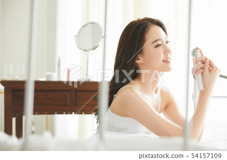 Women beauty 54157109