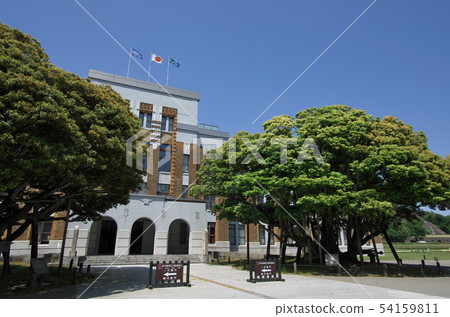 Kanazawa: Ishikawa Prefectural Government Memorial Memorial Hall 54159811
