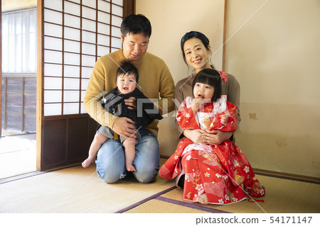 Living of old houses 54171147