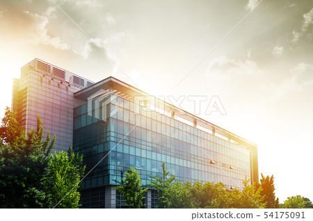 建築和建築，城市背景和起重機 54175091