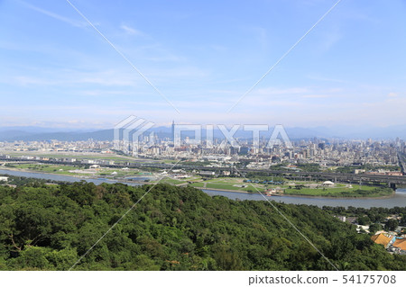 從Mt. Kento的台北市視圖 54175708