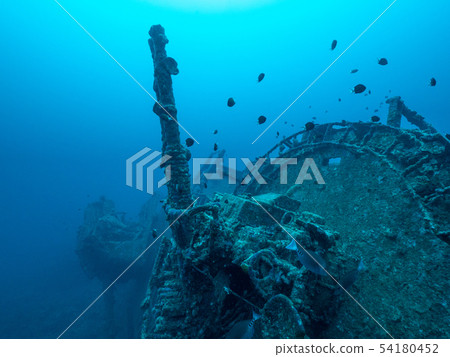 Sedimentary diving Sedimentary diving 54180452