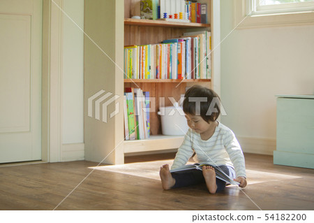 孩子們讀一本書 孩子們讀一本書 54182200