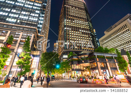 《東京》丸之內購物區夜景 54188852