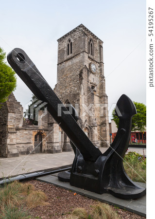 Black anchor near Holyrood Church Black anchor near Holyrood Church 54195267