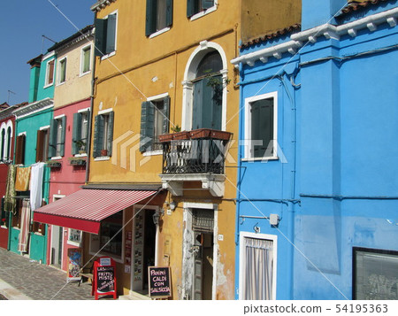 Burano, a colorful and small fishing village in Venice, Italy 54195363