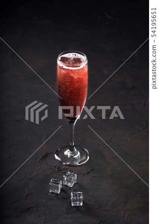 cocktail mimosa champagne with ice in glasses on a cocktail mimosa champagne with ice in glasses on a 54195651