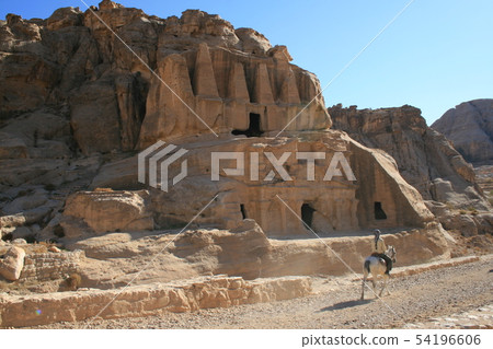 Jordan-Petra 54196606