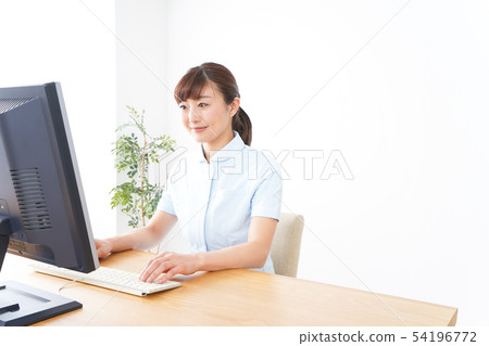 護士做書桌工作 54196772