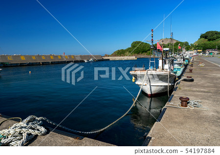 [Imabetsu Town, Aomori Prefecture] Ippongi Fishing Port Facing the Tsugaru Strait 54197884