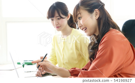 婦女參加會議 婦女參加會議 54198927