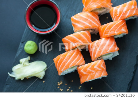 Philadelphia roll classic. 54201130