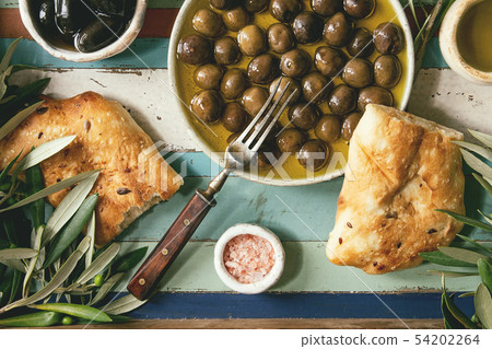 Green and black olives 54202264