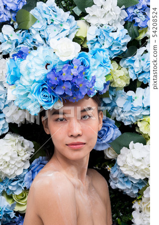 Wreath of flowers background in Rose Woman Asian Wreath of flowers background in Rose Woman Asian 54208524