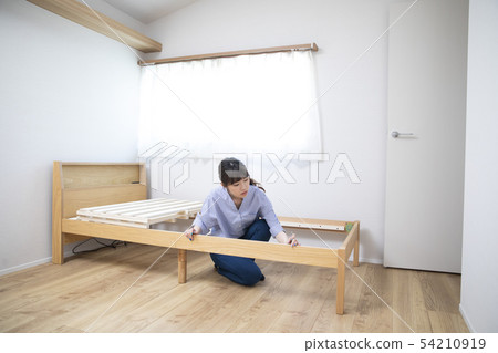 Bed assembly 54210919