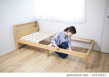 Bed assembly 54210921