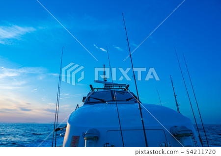 Genkai sea bream fishing in early summer 54211720