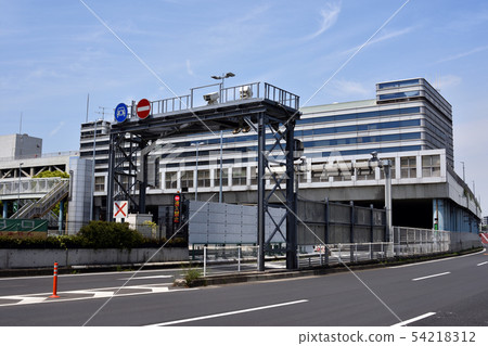 Tokyo Metropolitan Expressway No.1 Haneda Line Down Line Peace Island Exit and Peace Island Parking Area 54218312