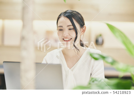 商業自由空間女性 商業自由空間女性 54218923
