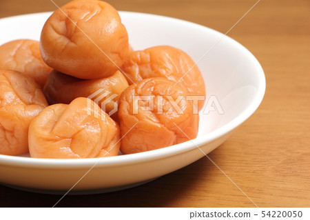 Honey plum (seasoned pickled plum) 54220050