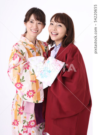 去溫泉的年輕夫婦 去溫泉的年輕夫婦 54220655