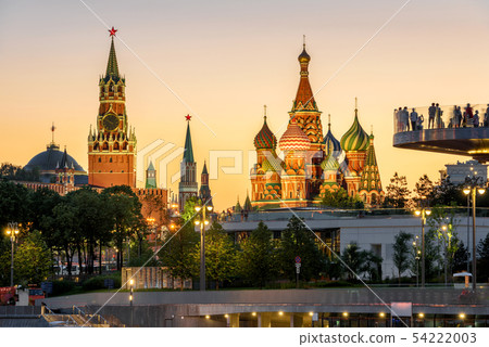 Moscow Kremlin and St Basil`s Cathedral at sunset, Moscow Kremlin and St Basil`s Cathedral at sunset, 54222003