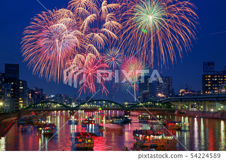 Fireworks houseboat and Sumida River fireworks display (composite image) 54224589