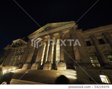 Bundestag parliament in Berlin at night 54226976