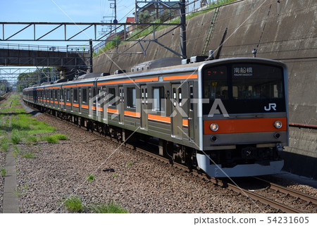 205系列普通列車在武藏野線上運行 54231605