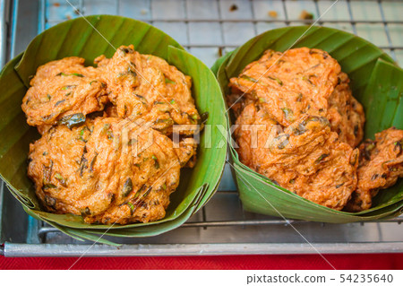 Deep fried fish pasty,fish with red curry pancake. 54235640