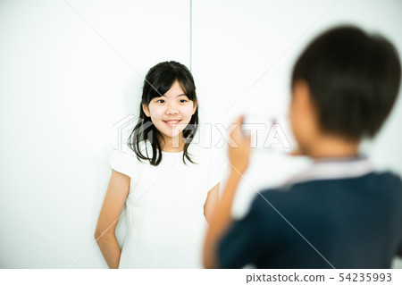 男孩女孩youtuber 男孩女孩youtuber 54235993