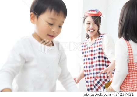 幼兒園托兒所託兒所兒童兒童套裝期間活動 54237421