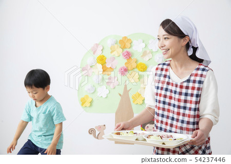 Kindergarten nursery school nursery nurse nutritionist feeding Kindergarten nursery school nursery nurse nutritionist feeding 54237446