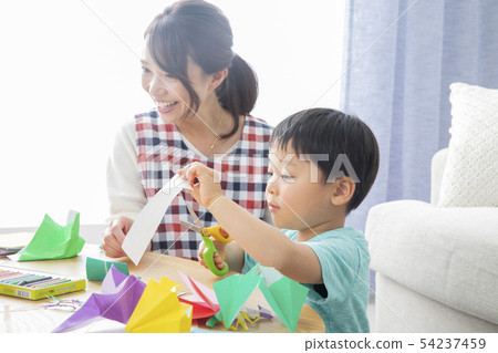 Kindergarten nursery school nursery teacher nursery school children origami paper 54237459