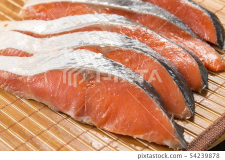 Hokkaido fresh salmon 54239878