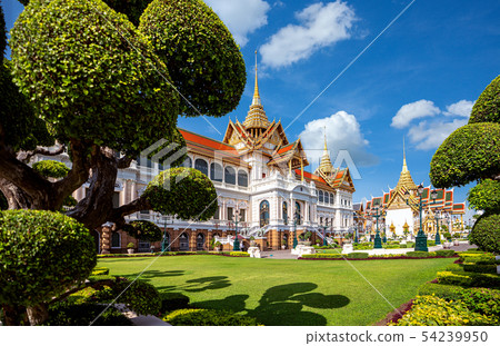 Royal grand palace 54239950