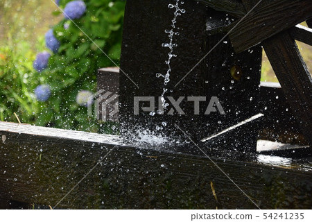 Water splashes of water wheel of Annan Nakamura, Shimanto City 54241235