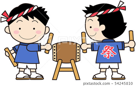 一個男孩敲鼓 54245810