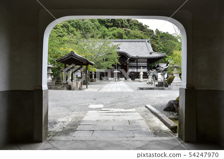 We look at Gwangmyeong-den from Nerai Temple bell tower 54247970
